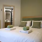 Apartament Mona Salonic
