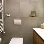 Apartament Mona Salonic