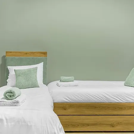 Mona * Thessalonique