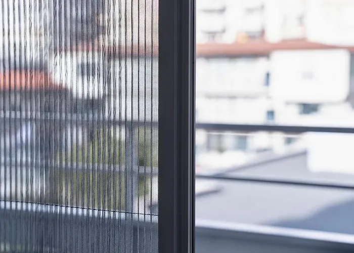 Mona * סלוניקי