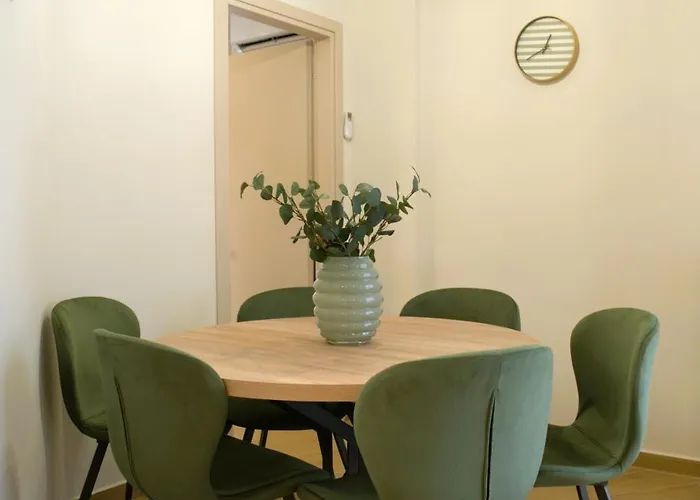 Apartment Mona *